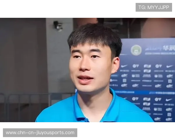 意外！孙祥亲自来武汉三镇说服邓涵文和朴志株下个月转会来上港？邓卓翔首次回应确认